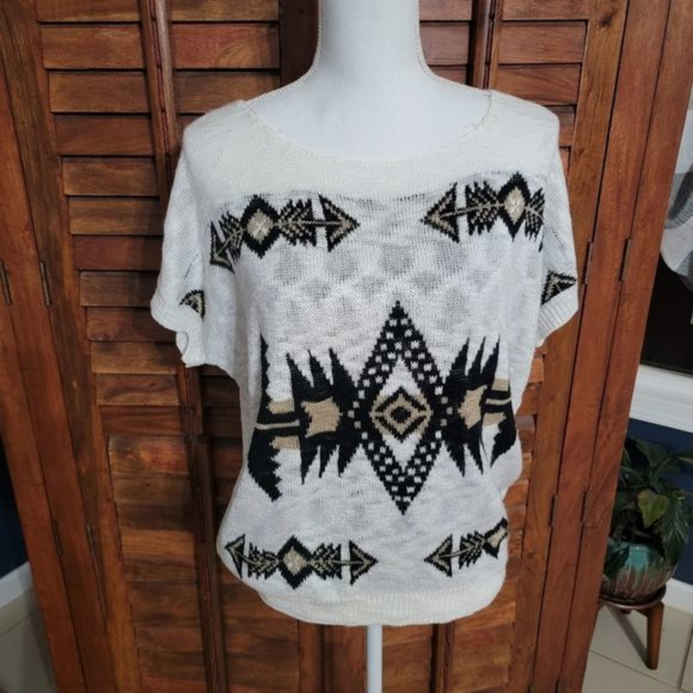 The Rage short sleeve sweater lightweight Aztec BOHO‎ women's size small/ medium